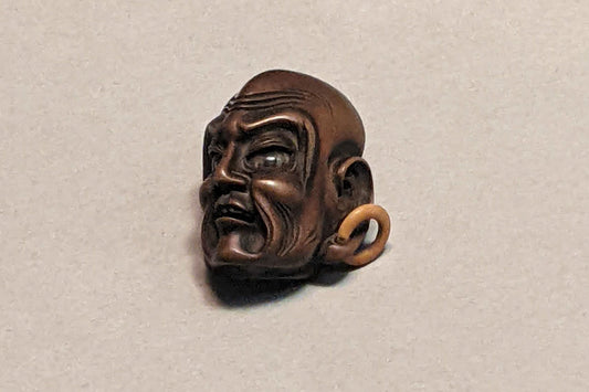 The Japanese businessman and politician Go Seinosuke (1865-1942) donated his collection of netsukes to Tokyo National Museum in 1942.